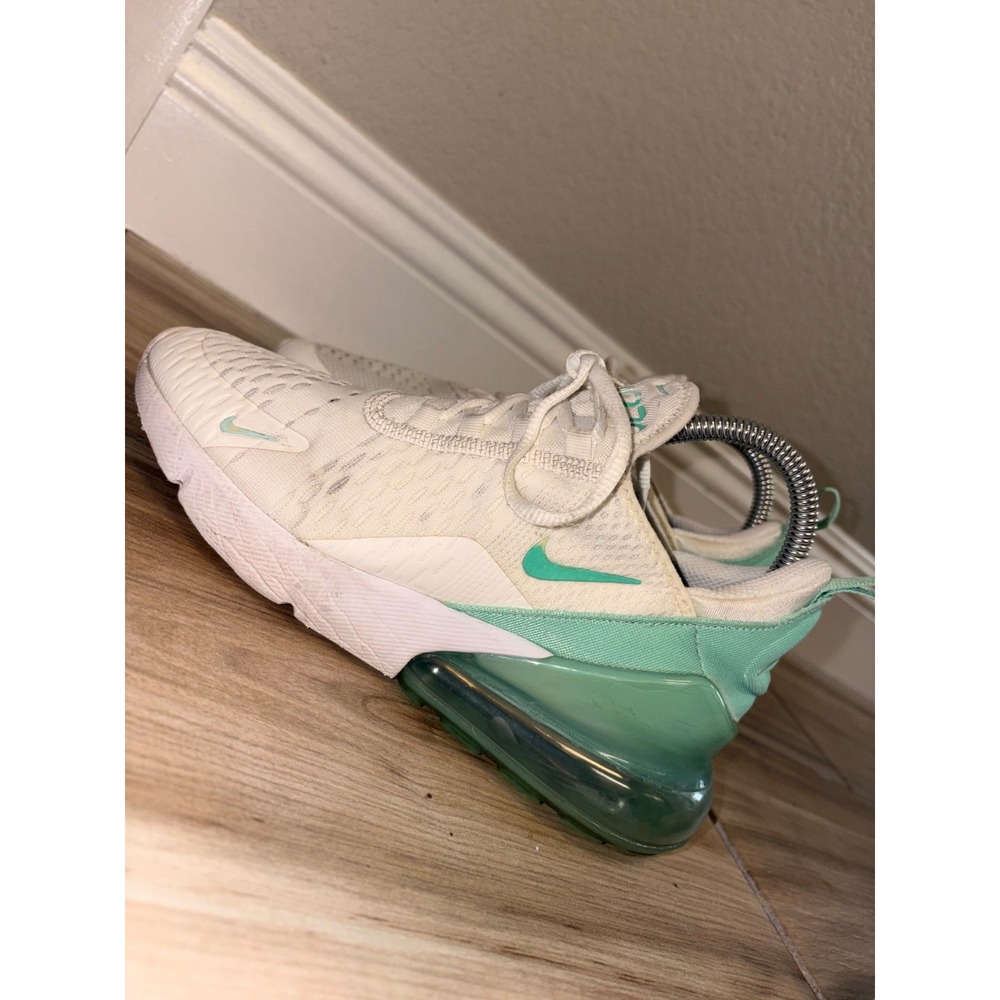 Nike Youth 5Y/Women's Size 6.5 Air Max 270 White/Green Running Sneaker